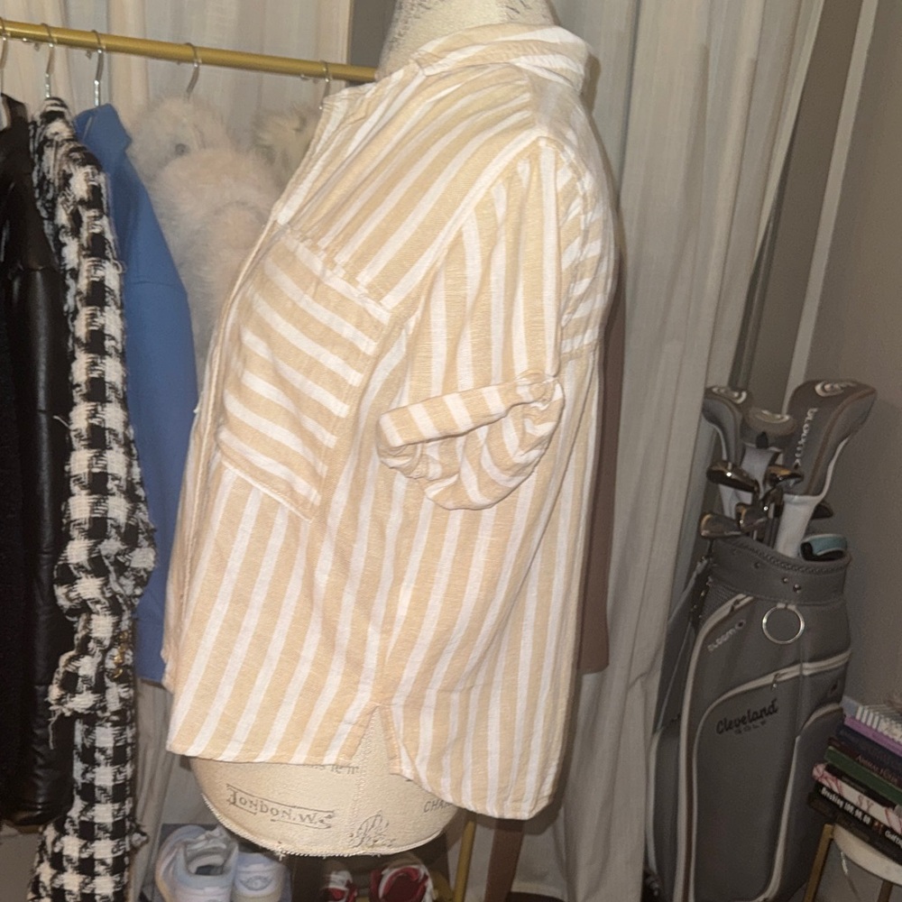 Universal Thread Striped Beige White Womens Top Button Up Collar Shortsleeve XS - Picture 6 of 8